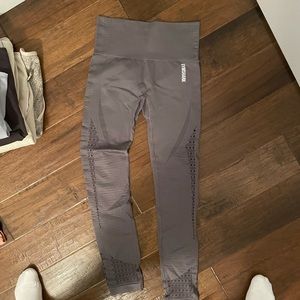 Gray gymshark leggings